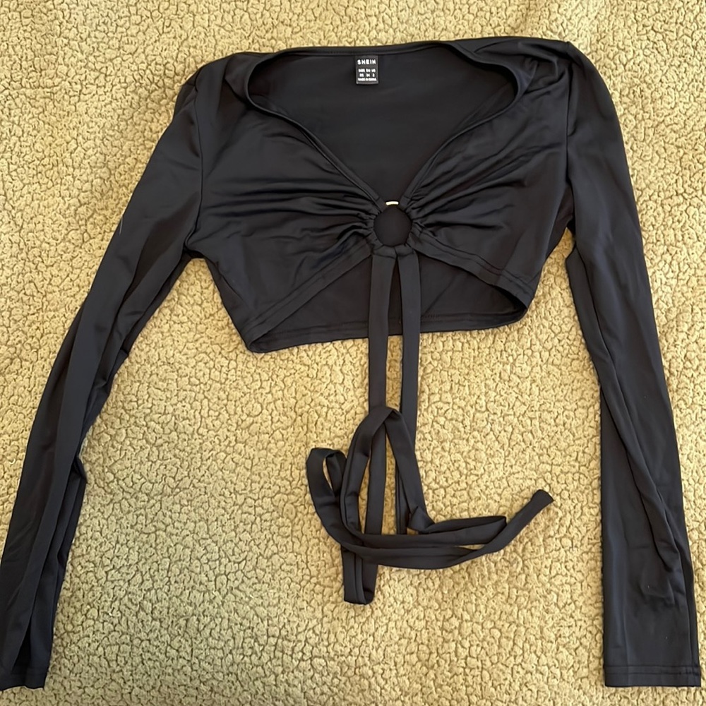 Long sleeve crop top